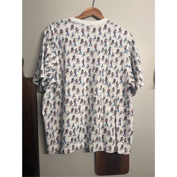 UT Uniqlo Disney Womens Blue White Mickey Mouse & Friend-Yu Nagaba T-Shirt XL - Picture 2 of 5